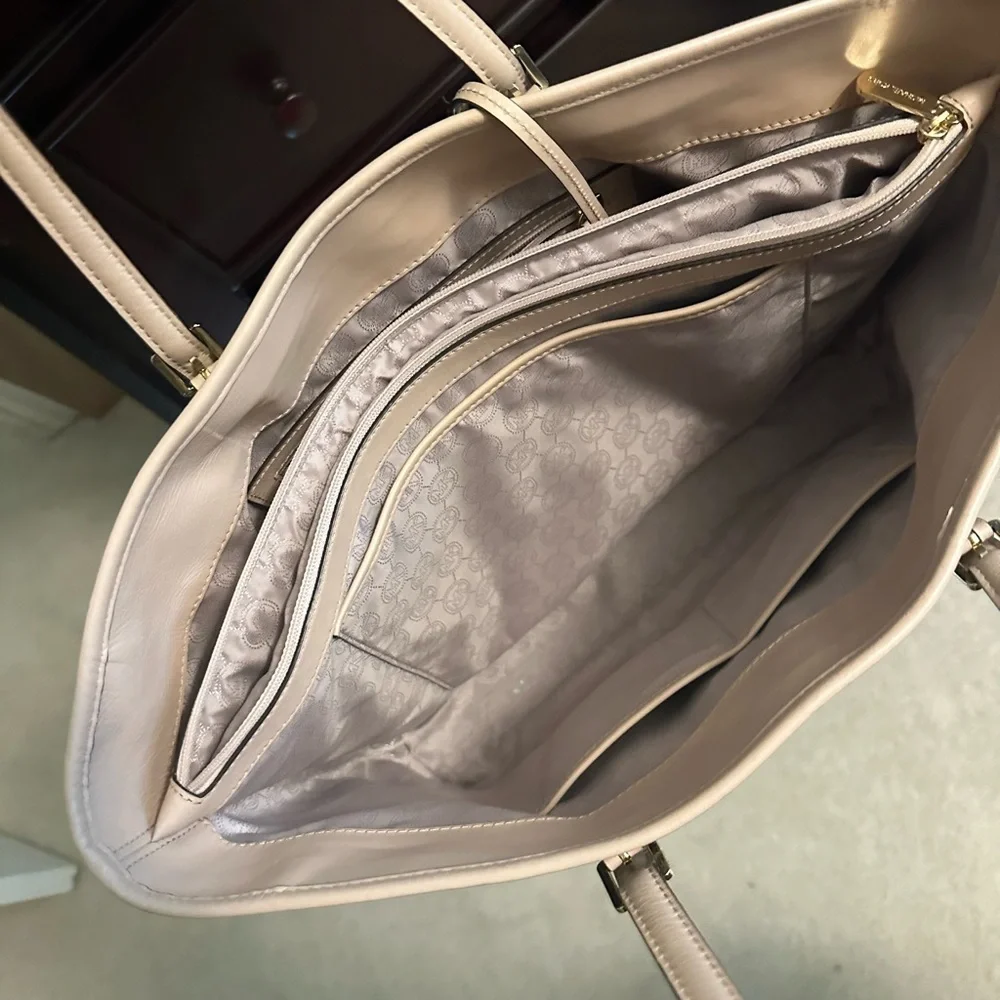 Michael Kors (MK) Vanilla Zebra Stripe Tote Bag Purse Hand Bag Handbag - Picture 6 of 10